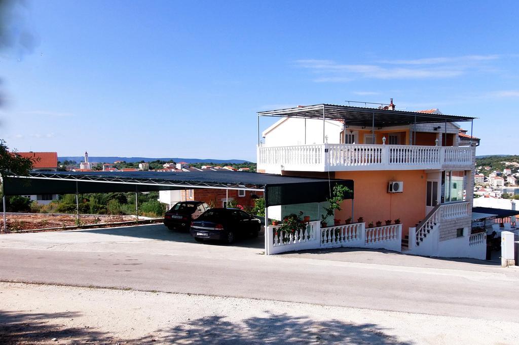 Curic * Trogir