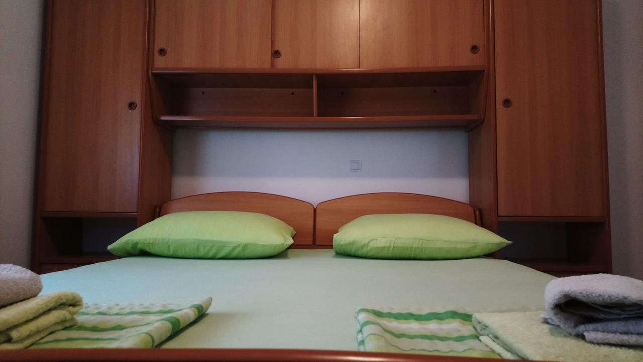Curic Apartment *