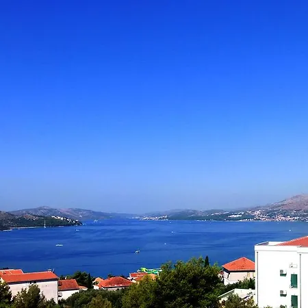Apartments Curic Trogir Room photo